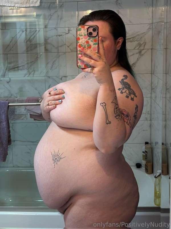 OMG you guys this is crazy!2 months pregnant with twins (dar..