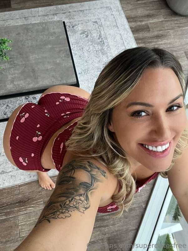 All my spicy hump day content is waiting for you at https://..