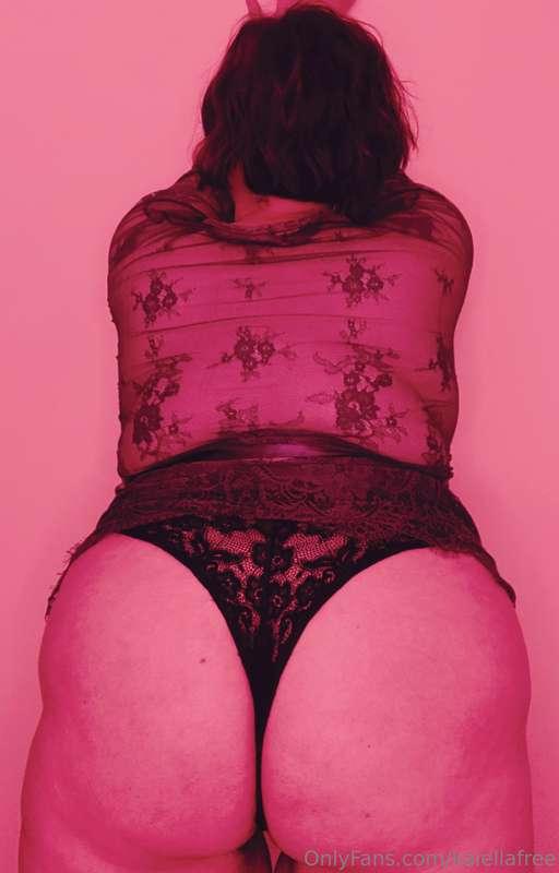 You'll never be able to resist beautiful fat women with roun..