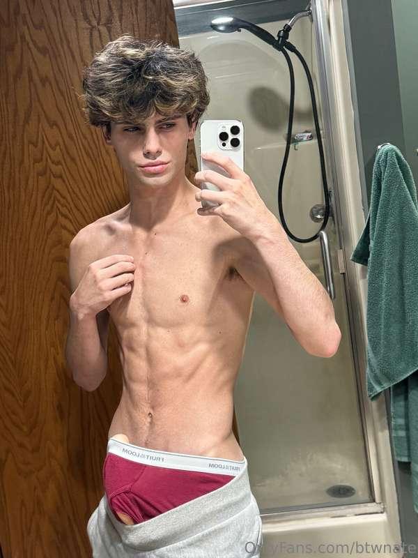 Use your tongue here 👅