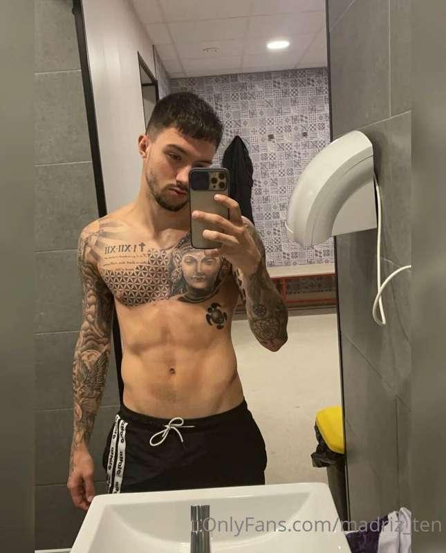 Gym day😎
