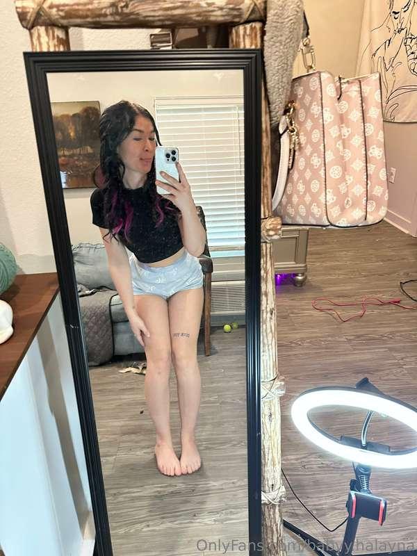 Goodmorning babes 😘 I start my new job today✨
