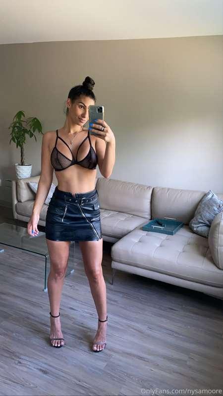 Daddy, are you as horny as I am right now?? 😜 tip me somethi..