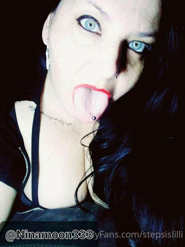 ## ❤🖤𝙈𝙔 𝙎𝙀𝙉𝙎𝙐𝘼𝙇 𝘽𝙀𝙎𝙏 𝙁𝙍𝙄𝙀𝙉𝘿❤🖤 @NINAMOON333🖤
 
🌜𝑻𝒉𝒆 𝑴𝒐𝒐𝒏 𝑮𝒐𝒅𝒅..