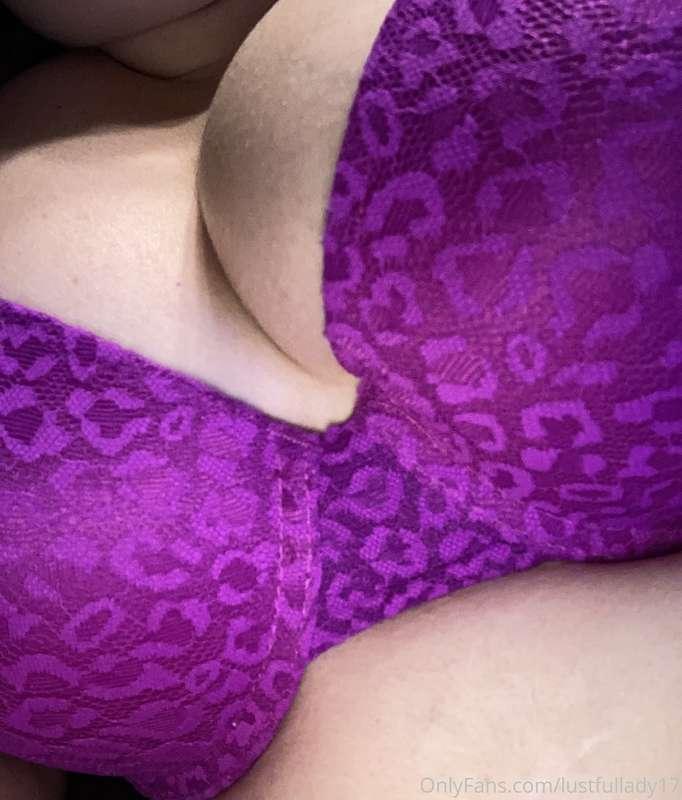 Who wants a handful 👅🍆