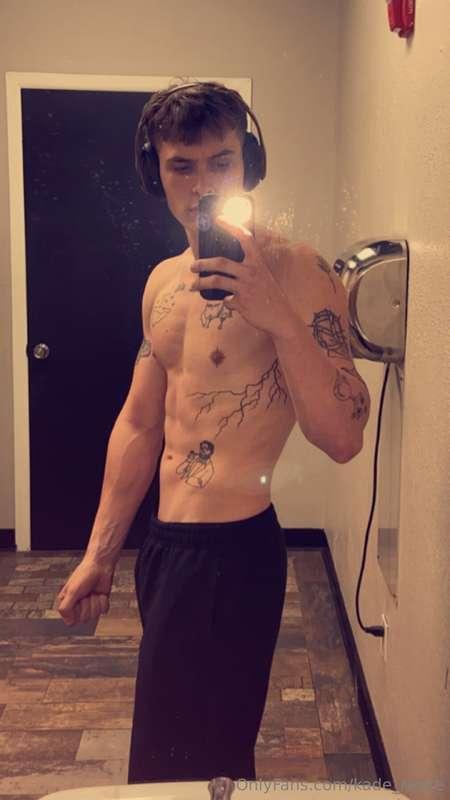 Like this post if I should post the picture fully naked🤭