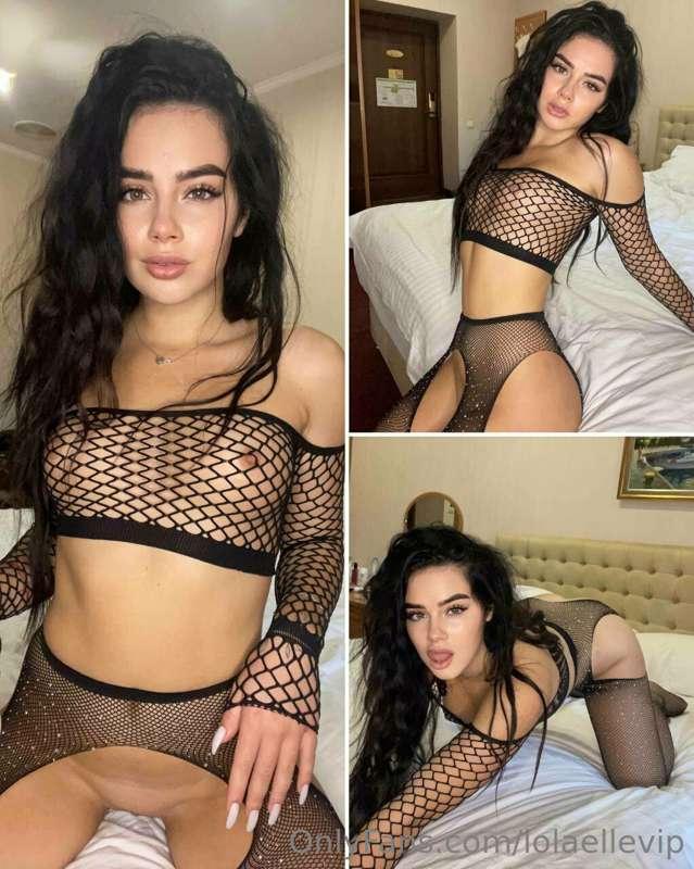 Burning brunette @ladyadel 🖤 Just a crazy girl😈 Real wild ki..