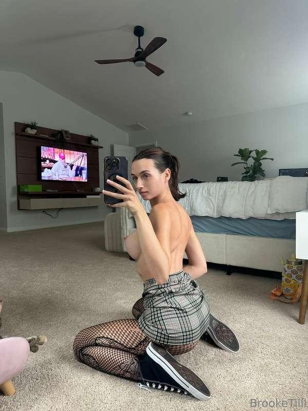 👟 🖤