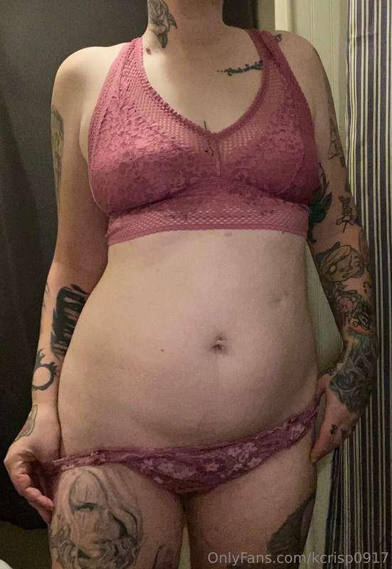 Sunday funday! Dm for content details or send a tip for a su..