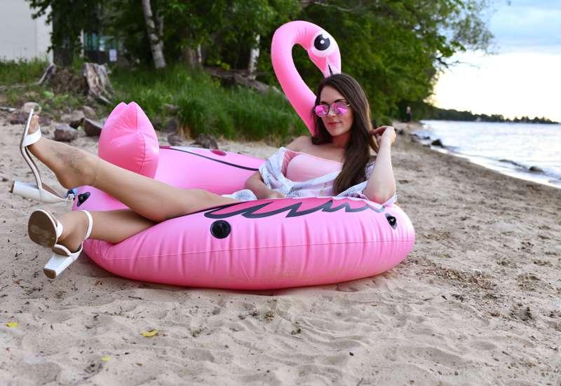 nylontastica image #2