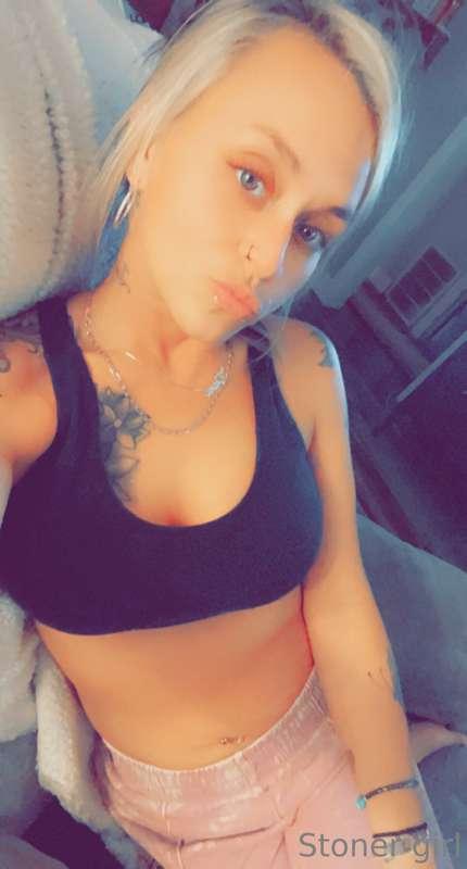 Been lazy and not very active bc no one tips sorry 😞