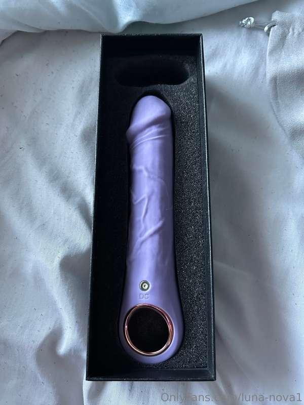 New toy has arrived for mommy🤤