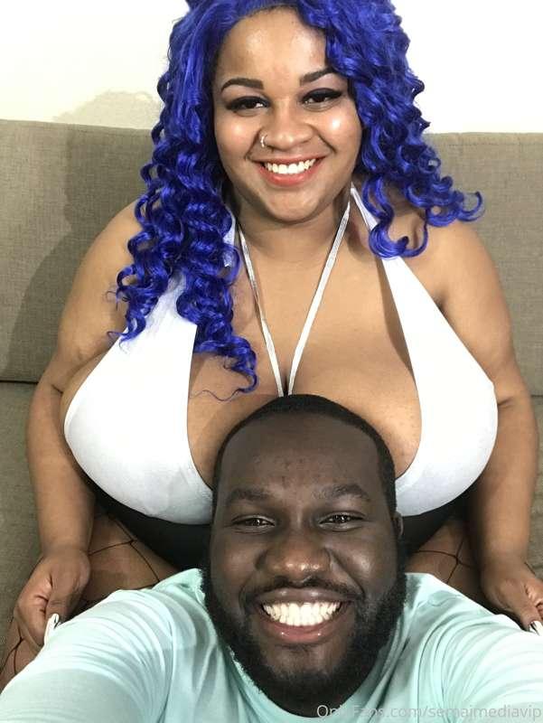 Happy Titty Tuesday 
@pinkkandishoppe