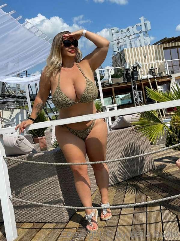 Are you still here?
My premium page waiting for you with nud..