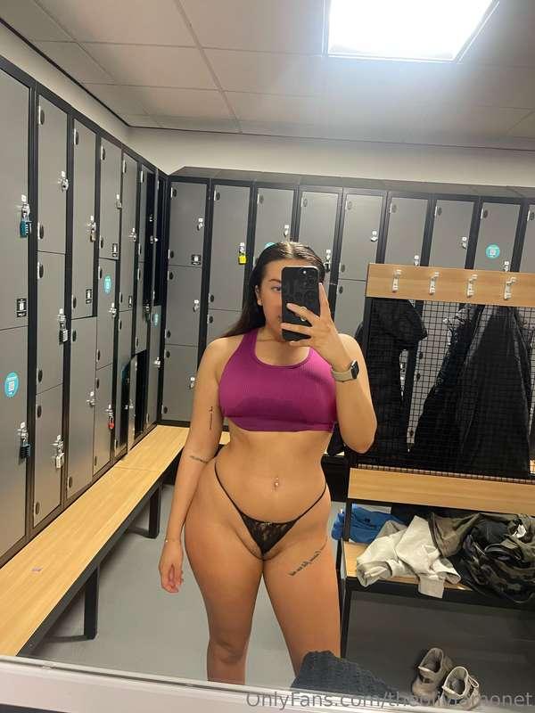Do you mind the sweat?🥺