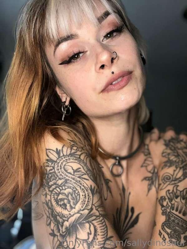 some portraits of your saliva queen 👸🏻💧