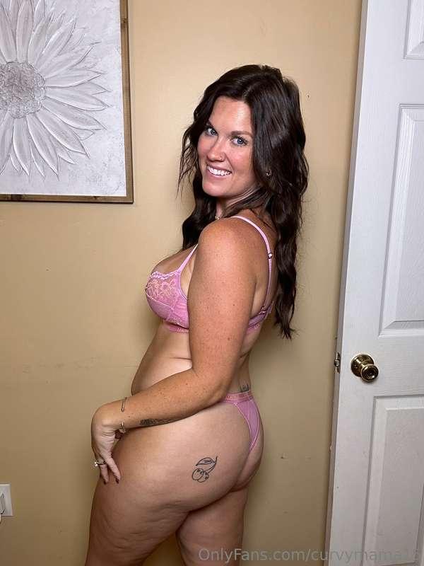 curvymama15 image #0