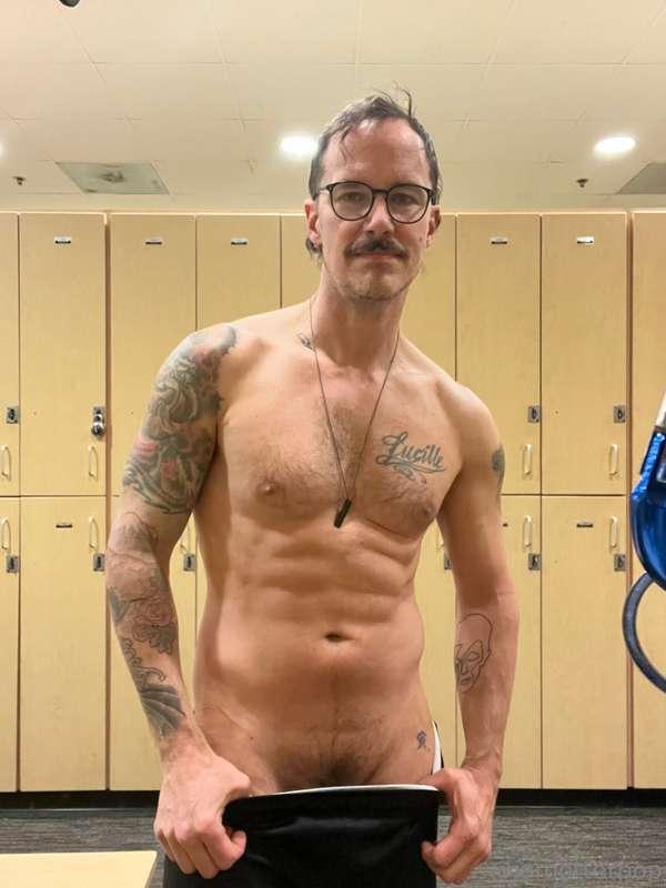 A few photos from the last month of gym, a sewing project an..