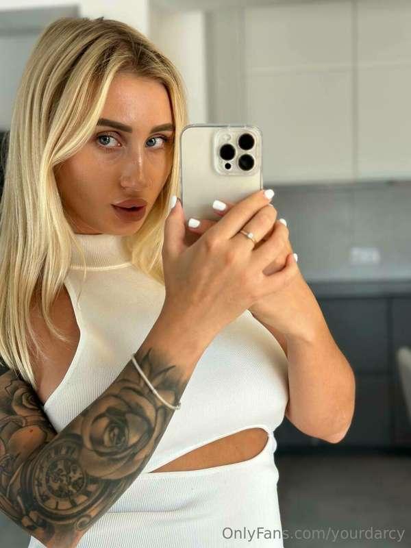 white is one of my favorite colors 🤍