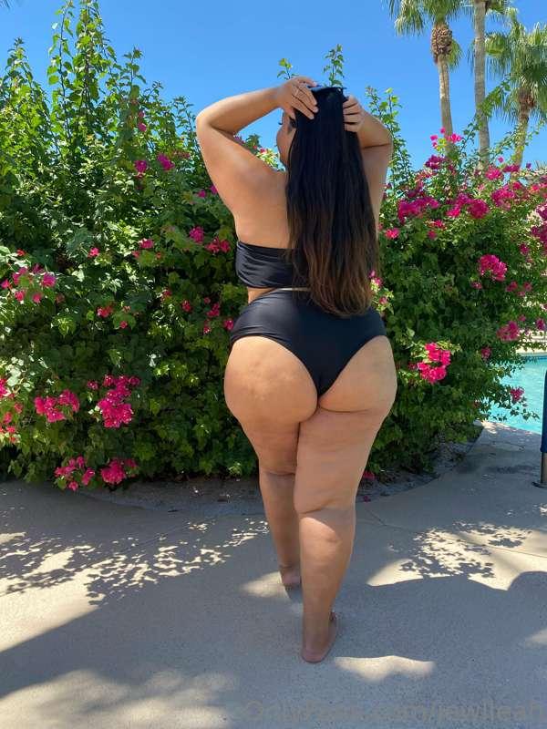 you like the view?👀