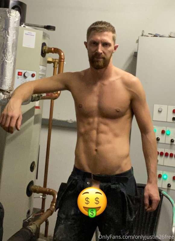 Need a hand at work any offers? 😉
