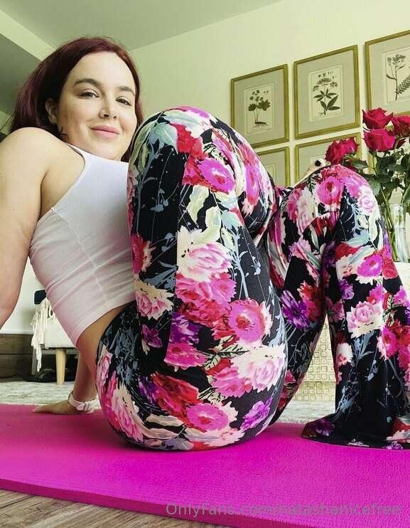 Stretching my hips cuz I got smashed ROUGH last night!!!