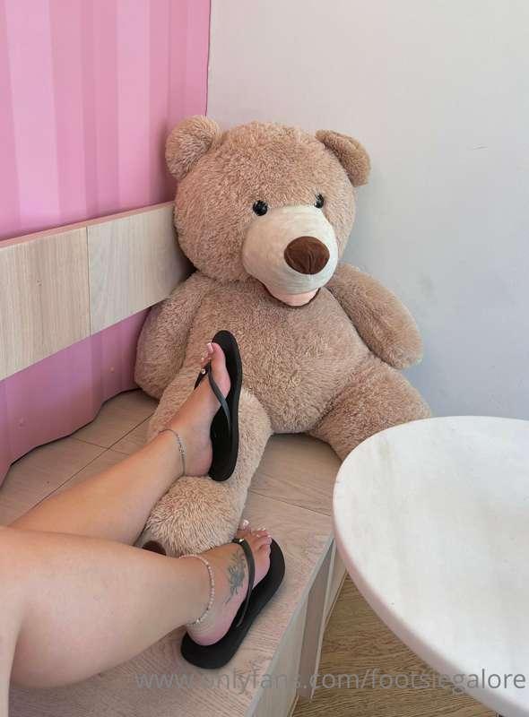 footsiegalore image #1