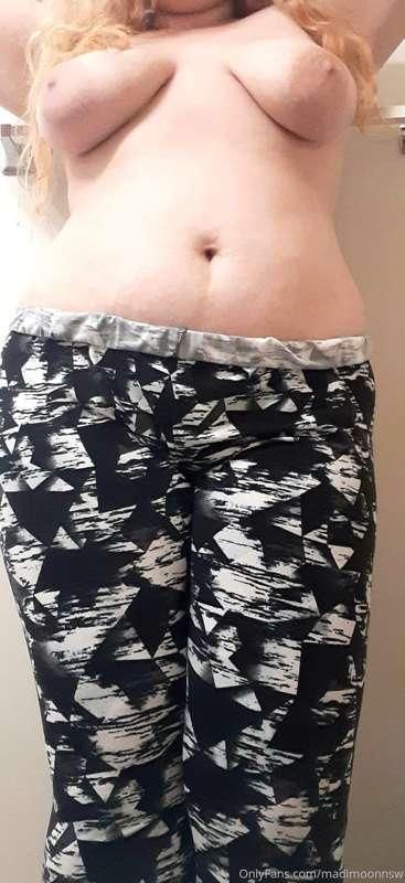 I love cute leggings and I hope you do too 😘