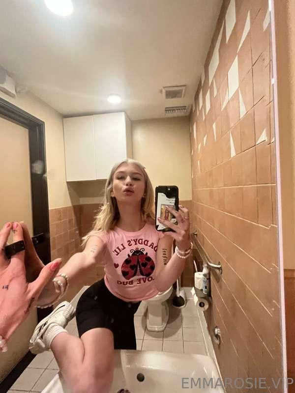We should have lots of sex 🍆🤭