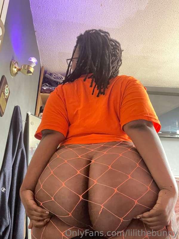 Dm me to buy 2 videos and get 3 free pictures 🫶🏾