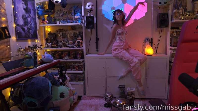 missgabiz image #21