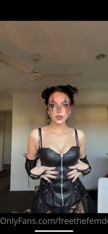 @thefemdomfairy