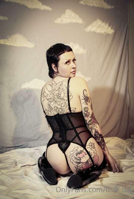 B/G content will be available SOON!! 🥰🥰