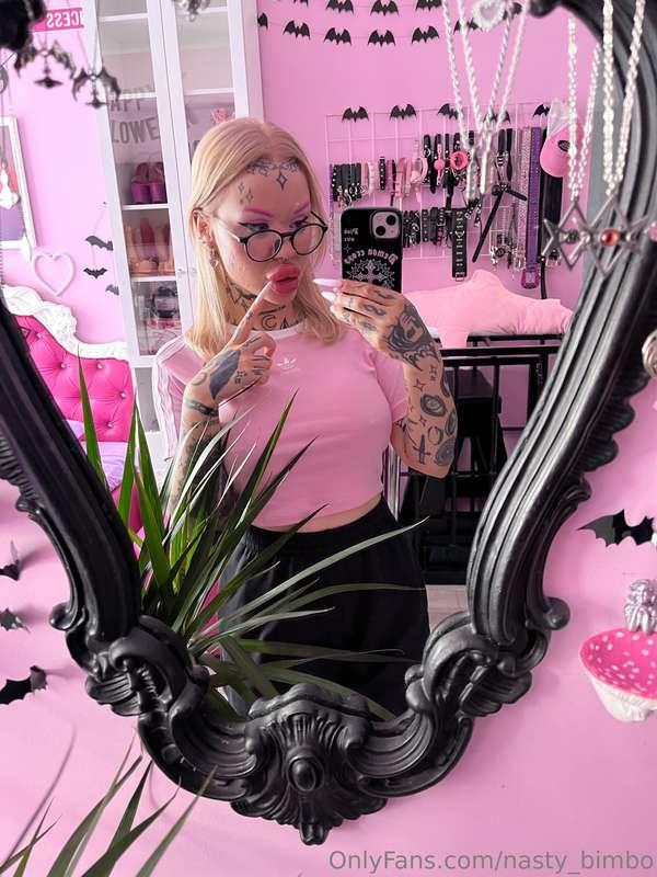 Im just a little doll that wants to be played with…🥴 Play wi..