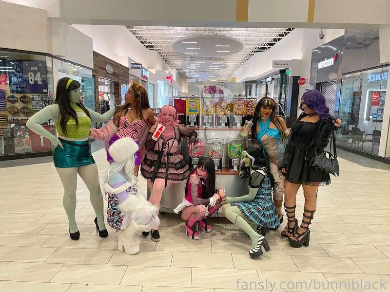bunniblack image #8