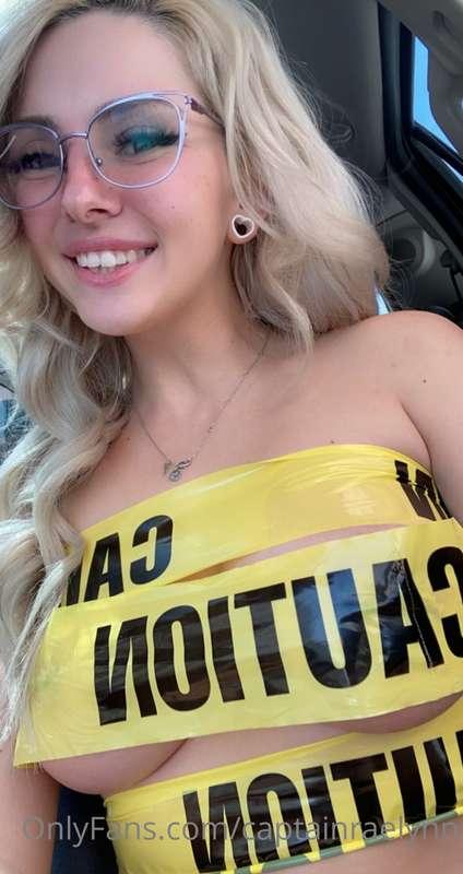 It’s cinco de Mayo! Tip me on this BTS post to buy me a drin..