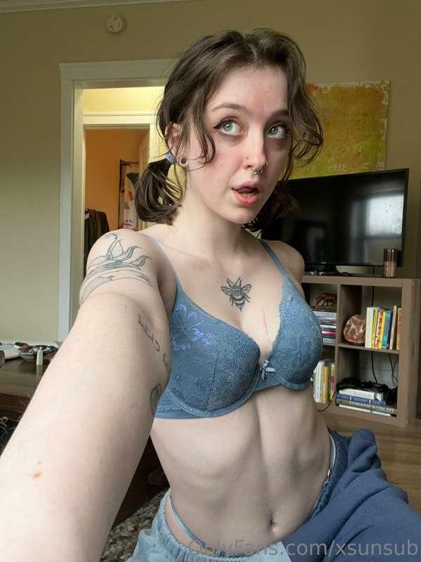 i love my short hair in lil pigtails!! and i know they are g..