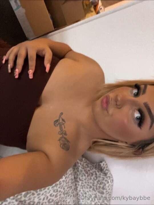 Kinda missing my blonde hair 🤪 happy Tuesday! Titty pics com..