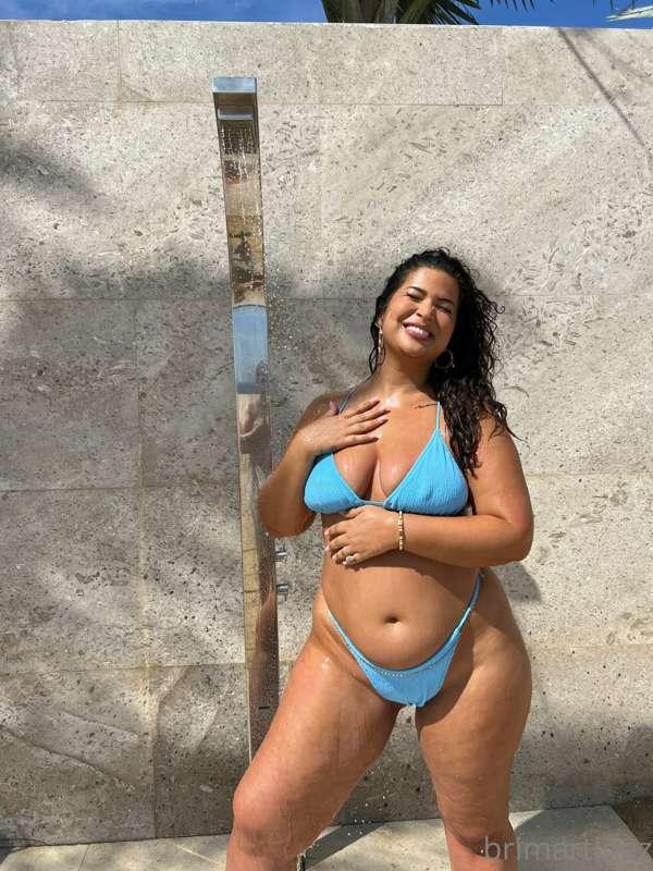 you like me in blue?! 👀