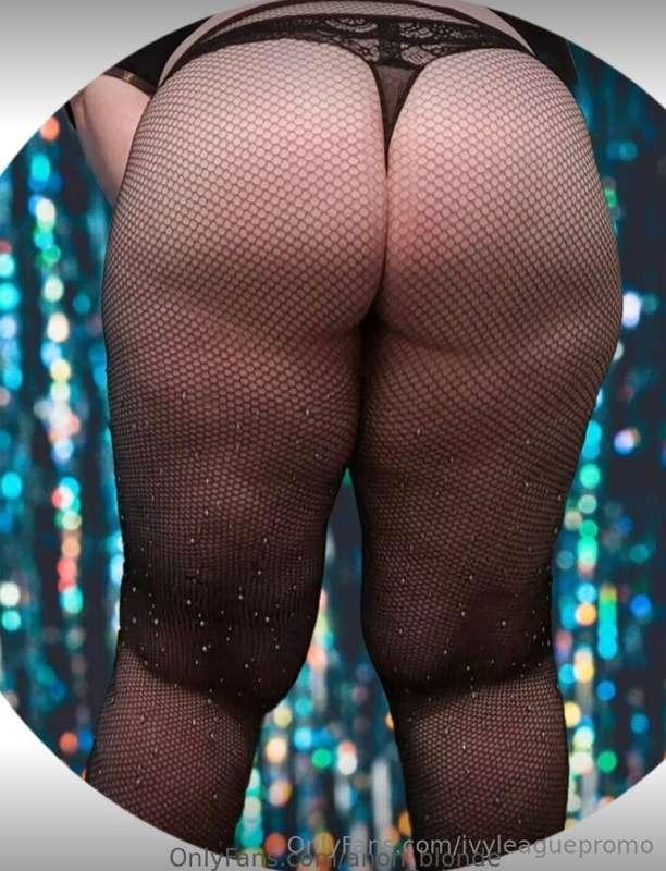 @anon_blondeHey there, your favourite blonde curvaceous milf..