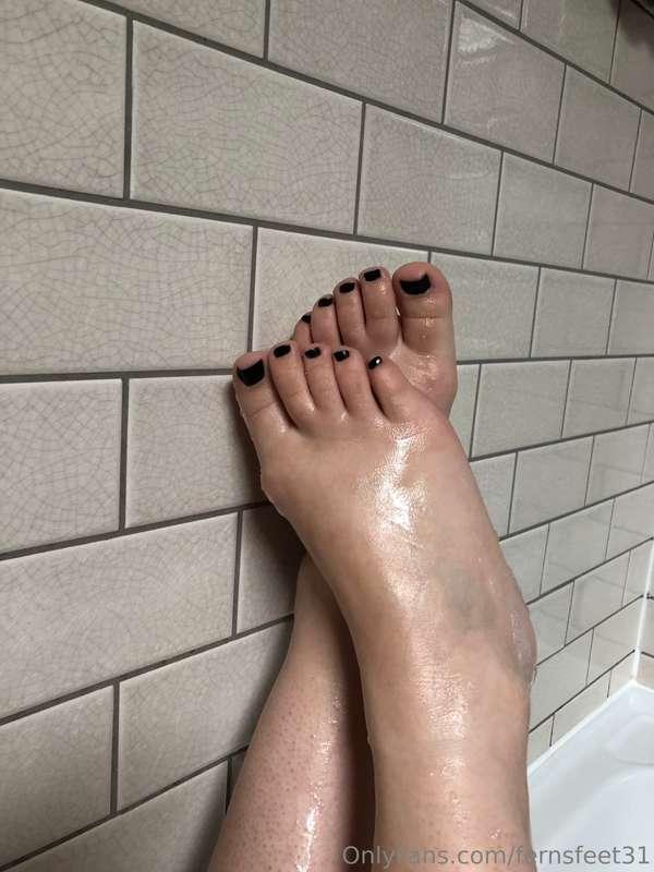 fernsfeet31 image #1