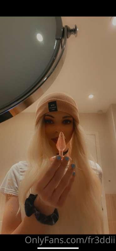 Hehe this is fun xx 

My pms are open for dick rates and oth..