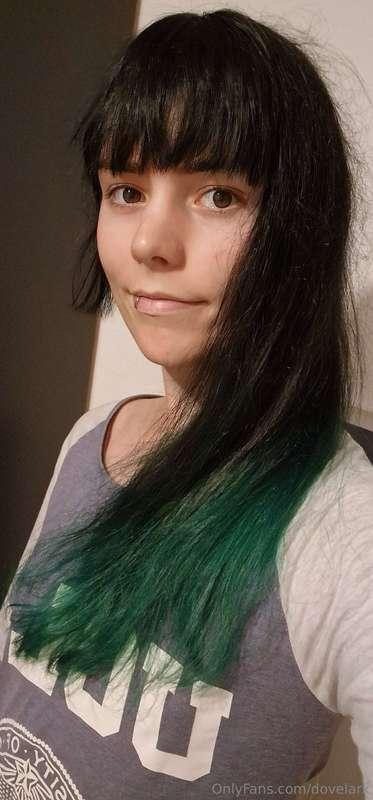 teal hair :D