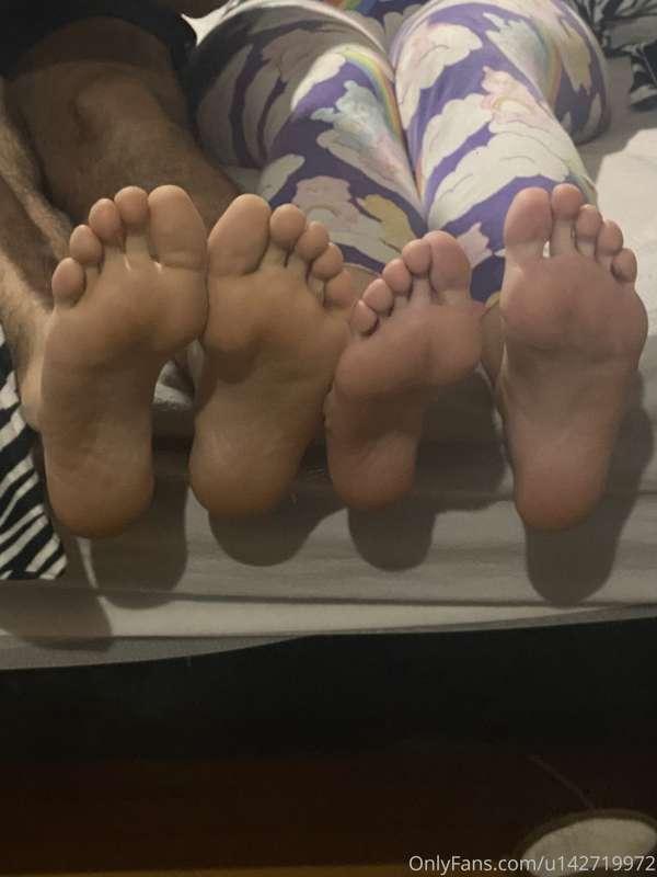 Toe suck ? 😏