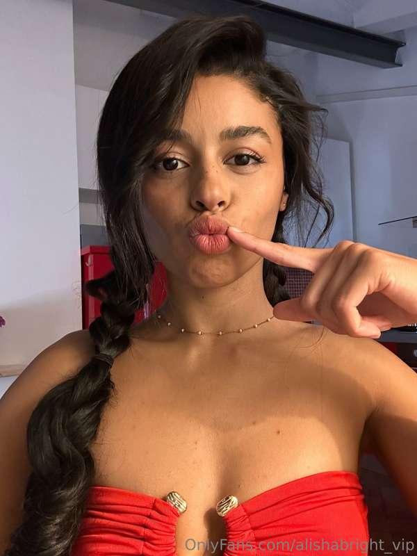 I want you to hold my pigtails, sir 🤗🤗