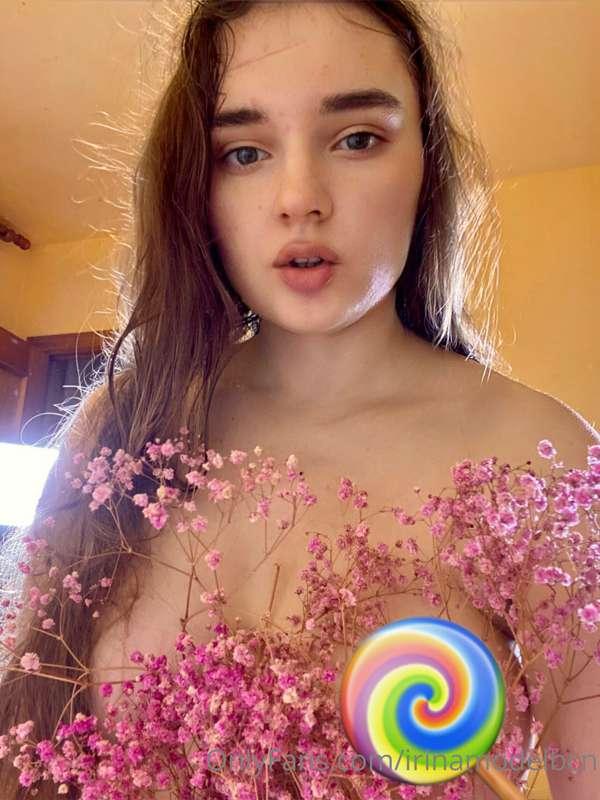 Let’s play a game 😋 Tip me 5$ or more and you get a surprise..