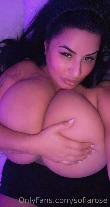 I'm a handful in the bedroom, but so are my tits 🍒