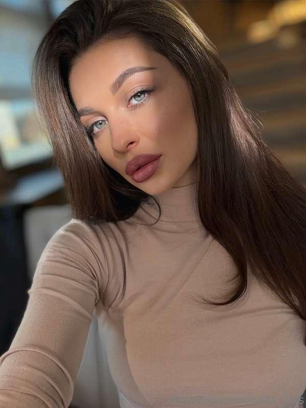 could you read from my eyes what I desire most now?!🫦