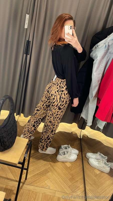 Hehe ich habe mir heute die Hose gekauft mal was anderes😍😍