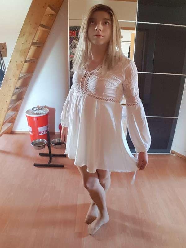 Back with some cute summer dress ... hope you like :)